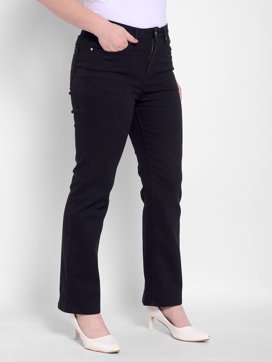 Numero Uno Women Black Straight Fit Jeans